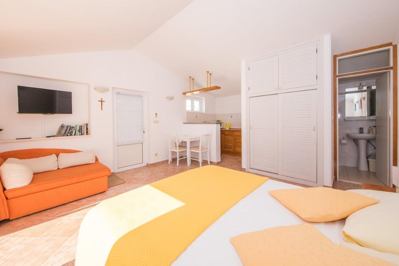 Lacroma Apartments Dubrovnik Exterior photo