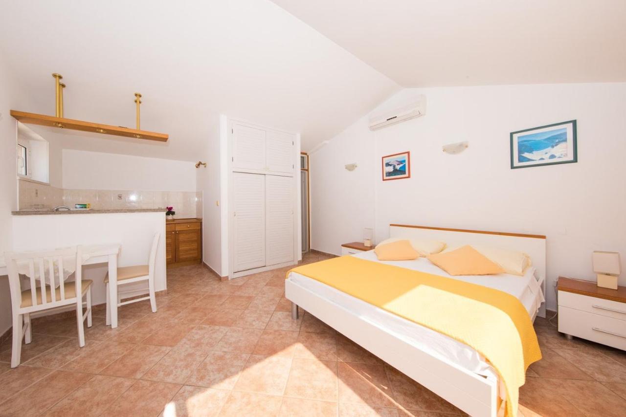 Lacroma Apartments Dubrovnik Exterior photo